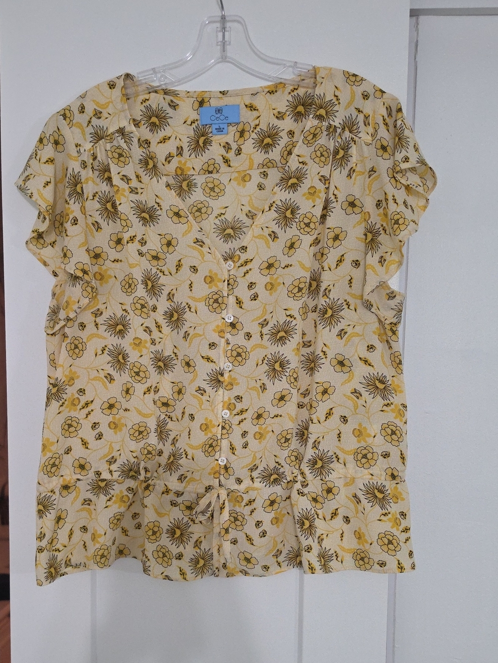 EUC CeCe Yellow Floral Button-Front Blouse with Drawstring Waist Size L
